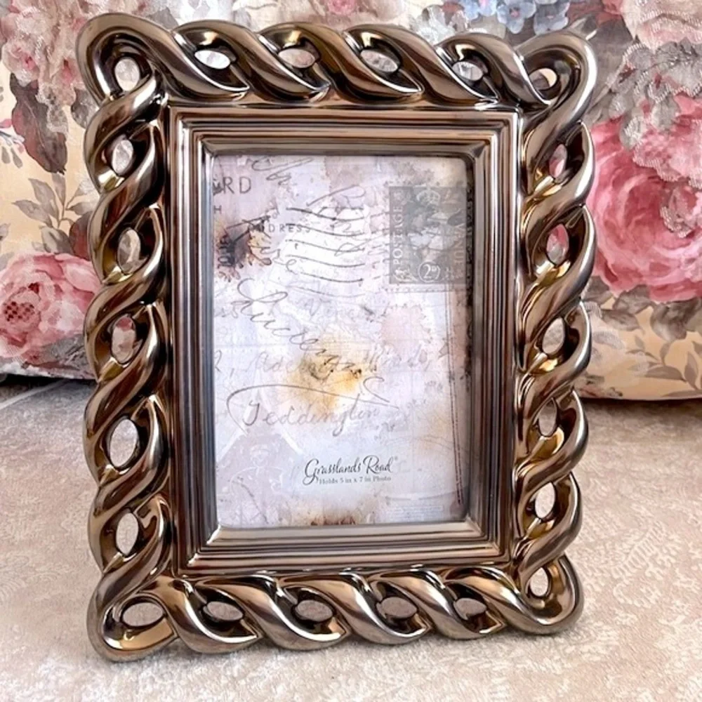 Brand New Grasslands Road Metallic Pewter Ceramic Picture Frame for 5